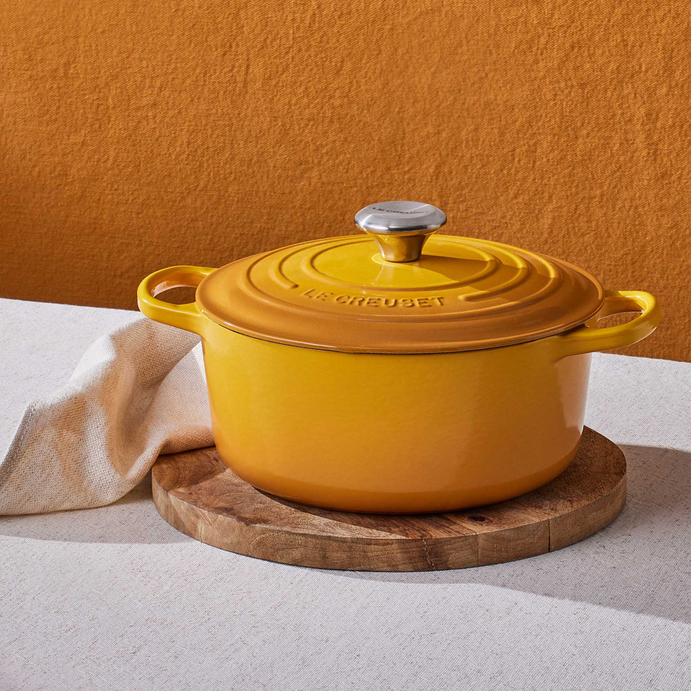 Le Creuset Signature Cast Iron Nectar 24cm Round Casserole Dish