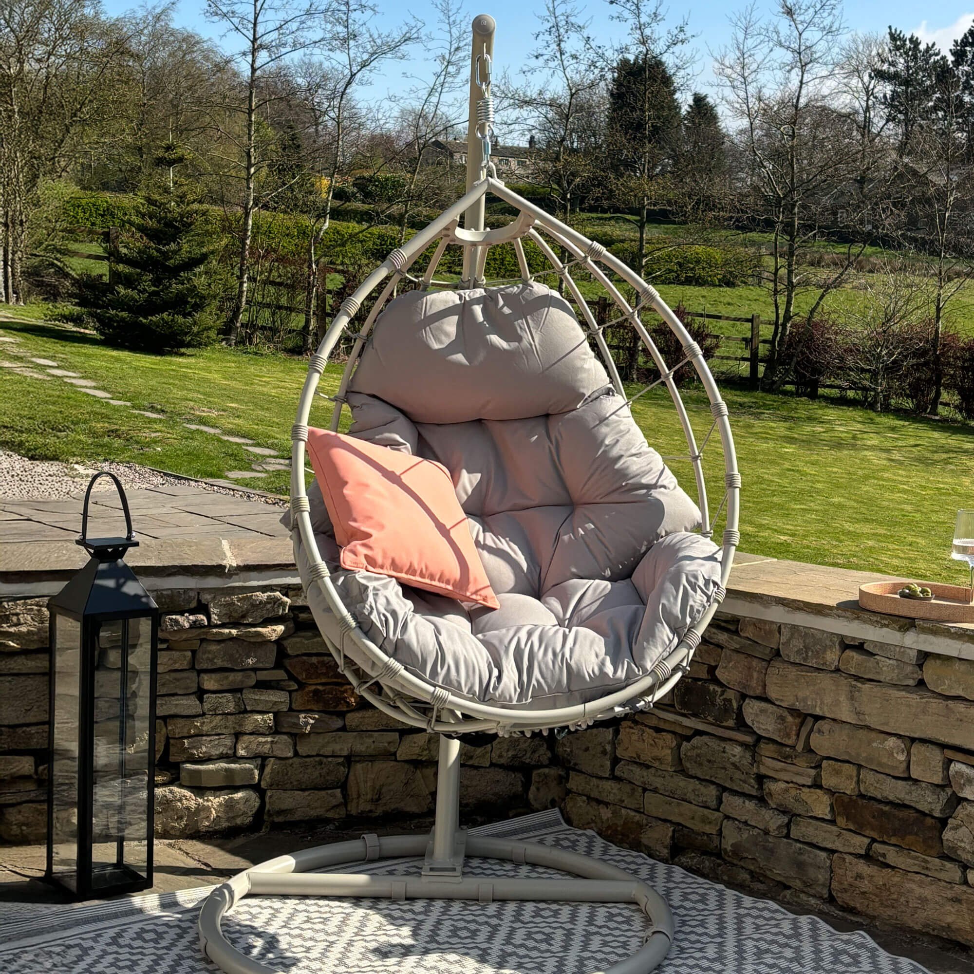 hanging egg swing chair
